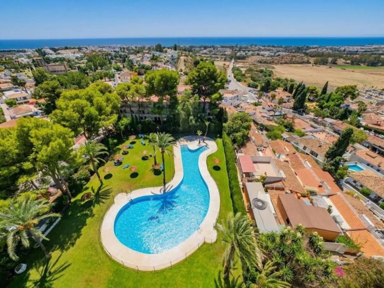 Apartamento Con Vistas Al Mar En Nueva Andalucia Marbella